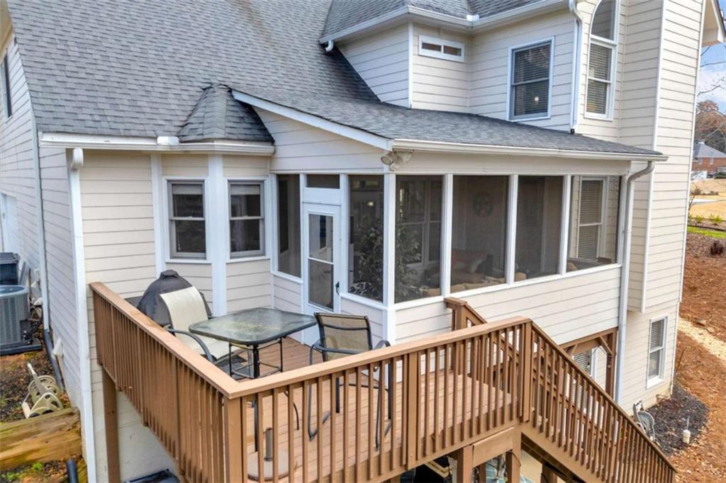 3540 Sentry View Trace Suwanee, GA 30024 - Photo 64 of 70 a front view of a house with a wooden fence