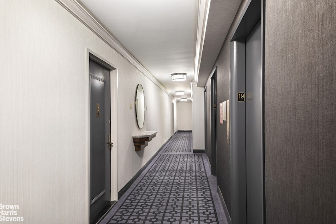 345 East 80th Street, Unit 19EF Manhattan, NY 10075 - Photo 17 of 32