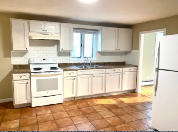 $2,000 | 210 Pine Street, Unit 1, Attleboro, MA 02703