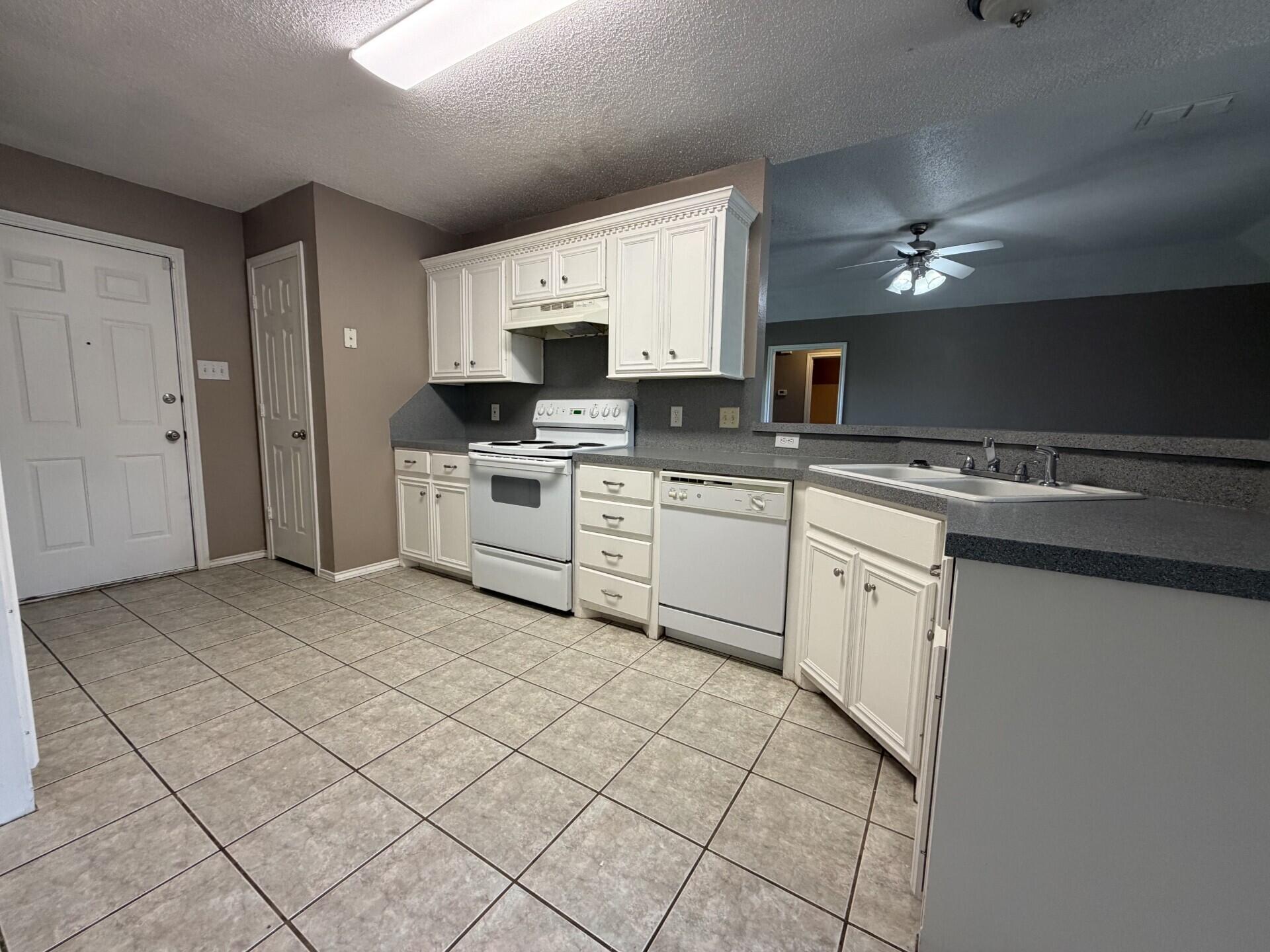 6510 9th Street Lubbock, TX 79416 - Photo 4 of 14 4