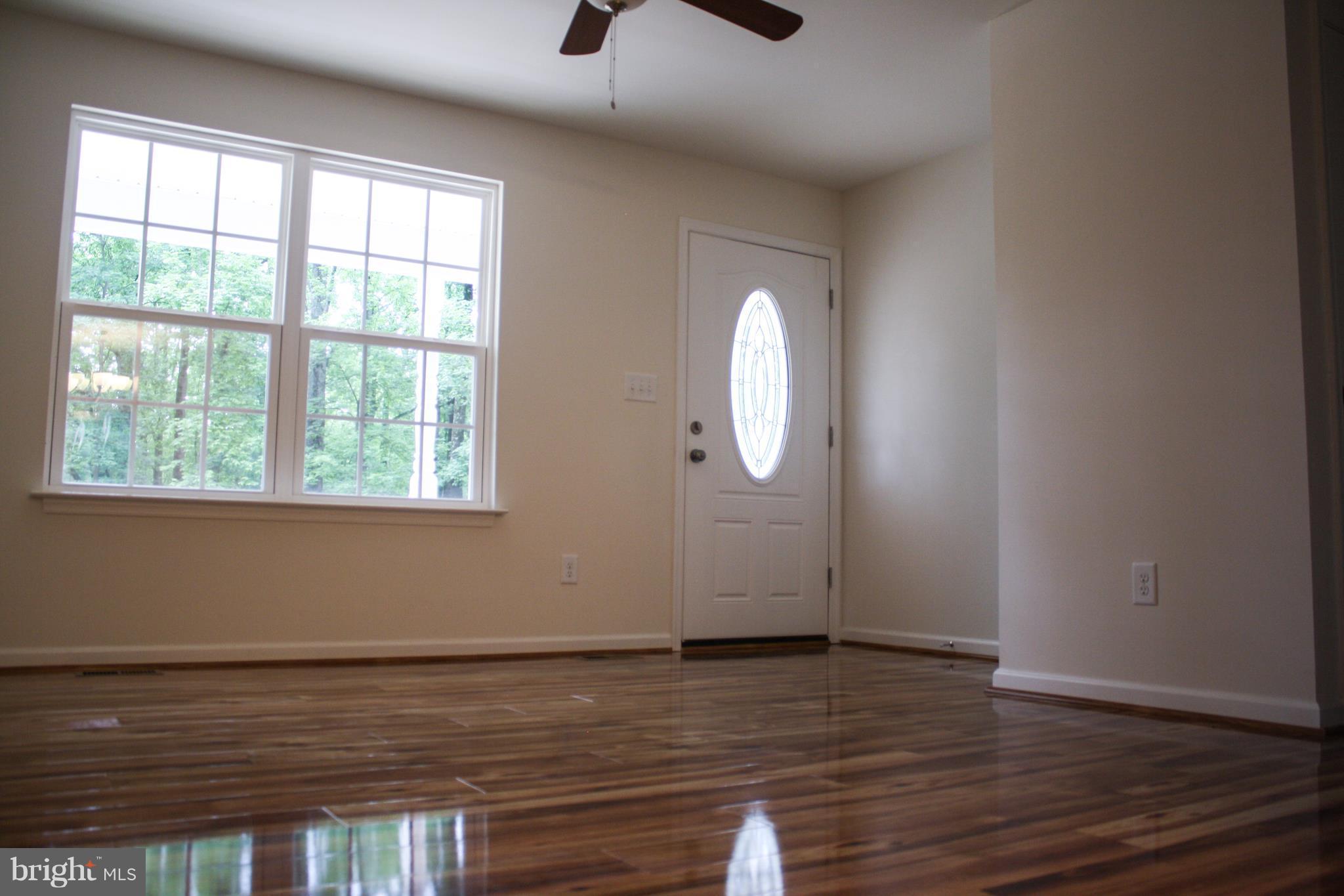 Cedar Ridge Road Rapidan, VA 22733 - Photo 8 of 25 Living Room