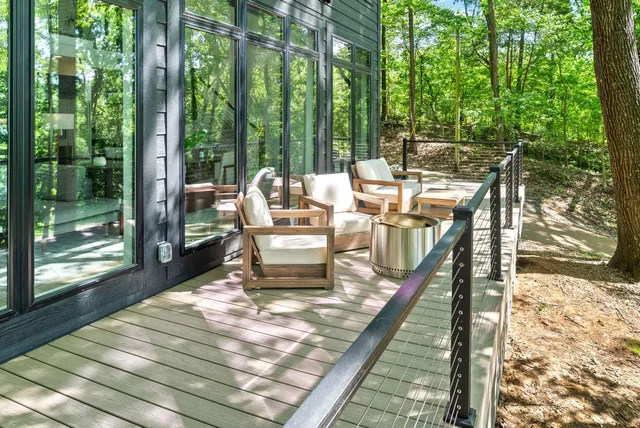 a view of outdoor space yard deck and patio