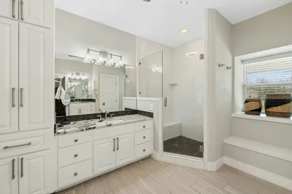 $699,000 | 407 Olympia Fields Street, Meadowlakes, TX 78654