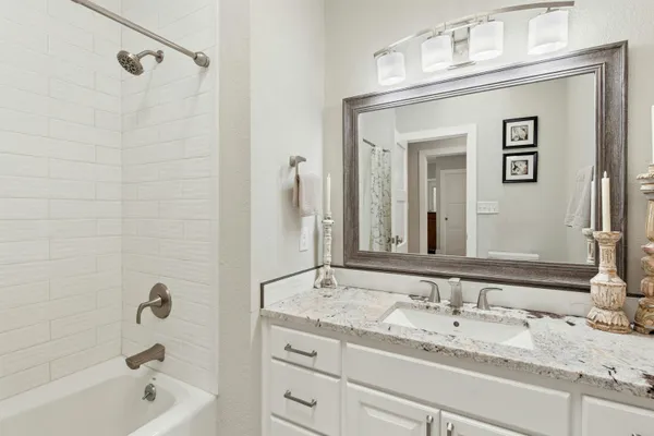 $699,000 | 407 Olympia Fields Street, Meadowlakes, TX 78654