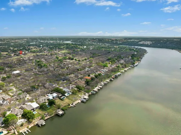 $699,000 | 407 Olympia Fields Street, Meadowlakes, TX 78654