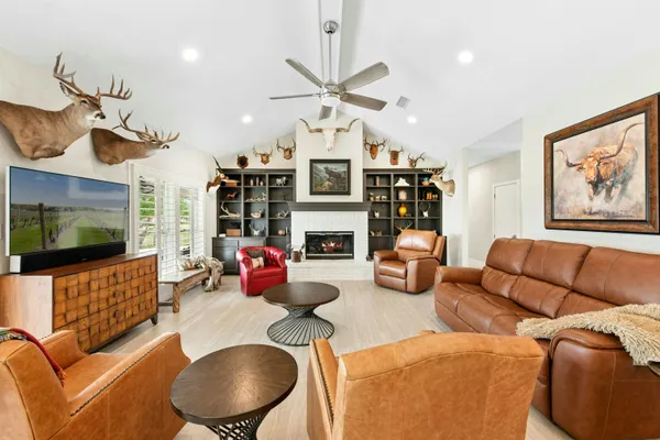 $699,000 | 407 Olympia Fields Street, Meadowlakes, TX 78654