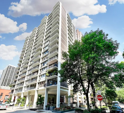 $2,950 | 1400 North State Parkway, Unit 16B, Chicago, IL 60610