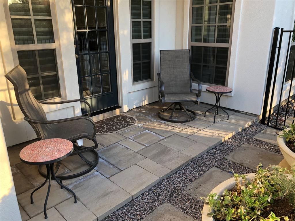 528 Sandy Lane Flower Mound, TX 75022 - Photo 34 of 40 Outdoor patio with covered seating area