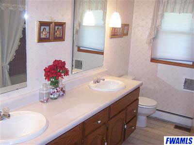 10711 Hoffman Road Fort Wayne, IN 46816 - Photo 12 of 20