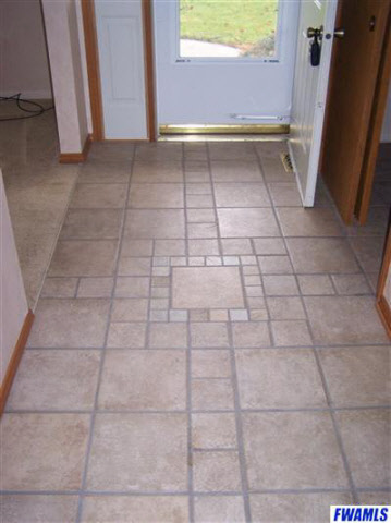 10711 Hoffman Road Fort Wayne, IN 46816 - Photo 3 of 20
