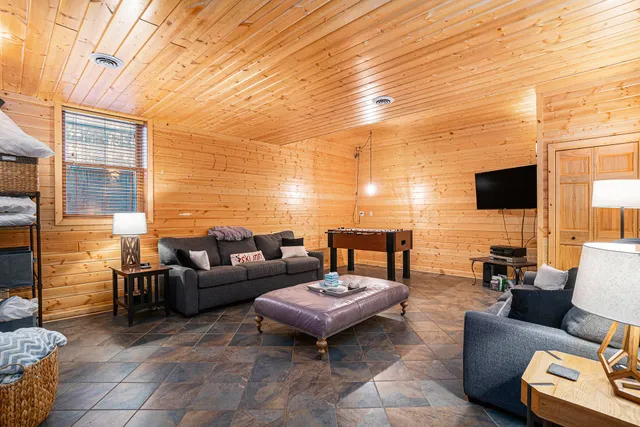 $2,500,000 | 12294 Crystal Mountain Drive, Thompsonville, MI 49683