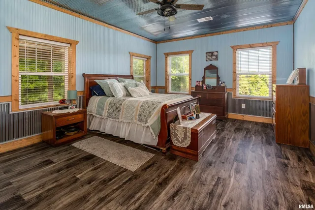 $725,000 | 2196 Wilderness Retreat Road, Jonesboro, IL 62952