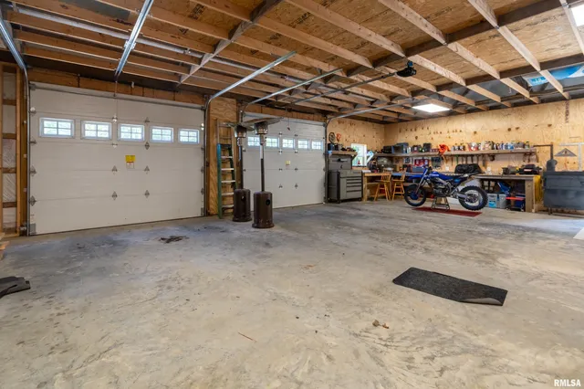 $725,000 | 2196 Wilderness Retreat Road, Jonesboro, IL 62952