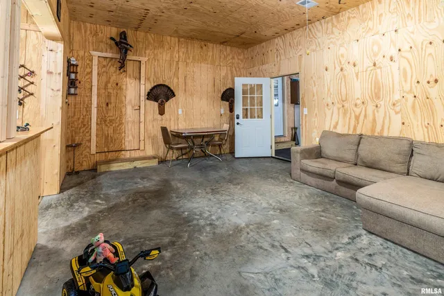 $725,000 | 2196 Wilderness Retreat Road, Jonesboro, IL 62952