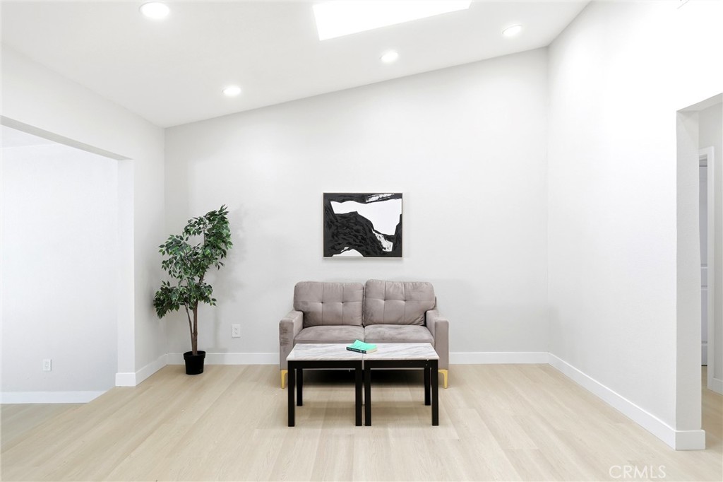 175 South Eucalyptus Avenue Rialto, CA 92376 - Photo 12 of 59