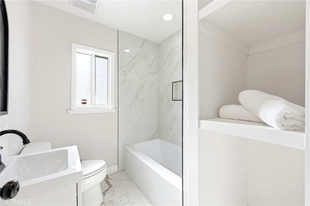 175 South Eucalyptus Avenue Rialto, CA 92376 - Photo 35 of 59