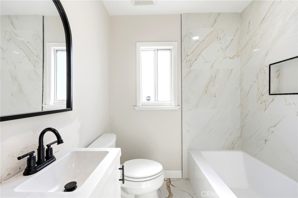 175 South Eucalyptus Avenue Rialto, CA 92376 - Photo 36 of 59