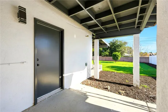 $595,000 | 175 South Eucalyptus Avenue, Rialto, CA 92376