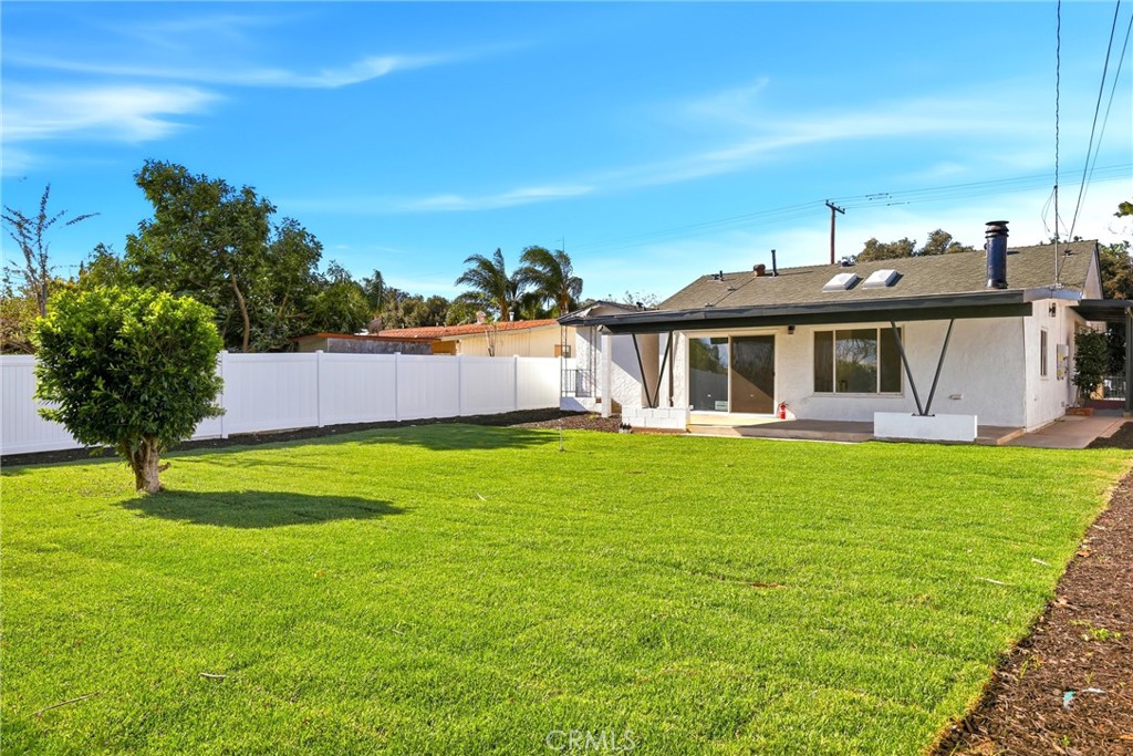 175 South Eucalyptus Avenue Rialto, CA 92376 - Photo 43 of 59