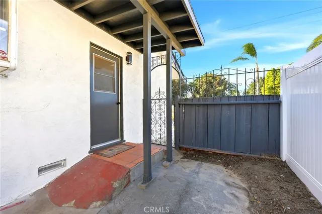 $595,000 | 175 South Eucalyptus Avenue, Rialto, CA 92376