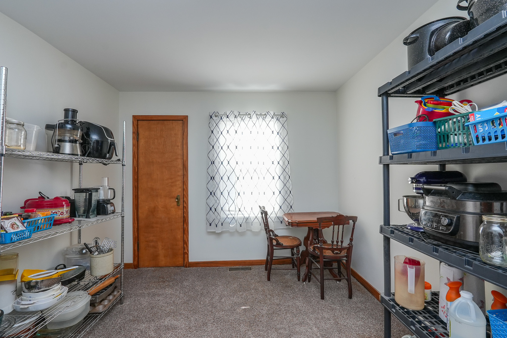 335 East Oak Street Watseka, IL 60970 - Photo 19 of 30