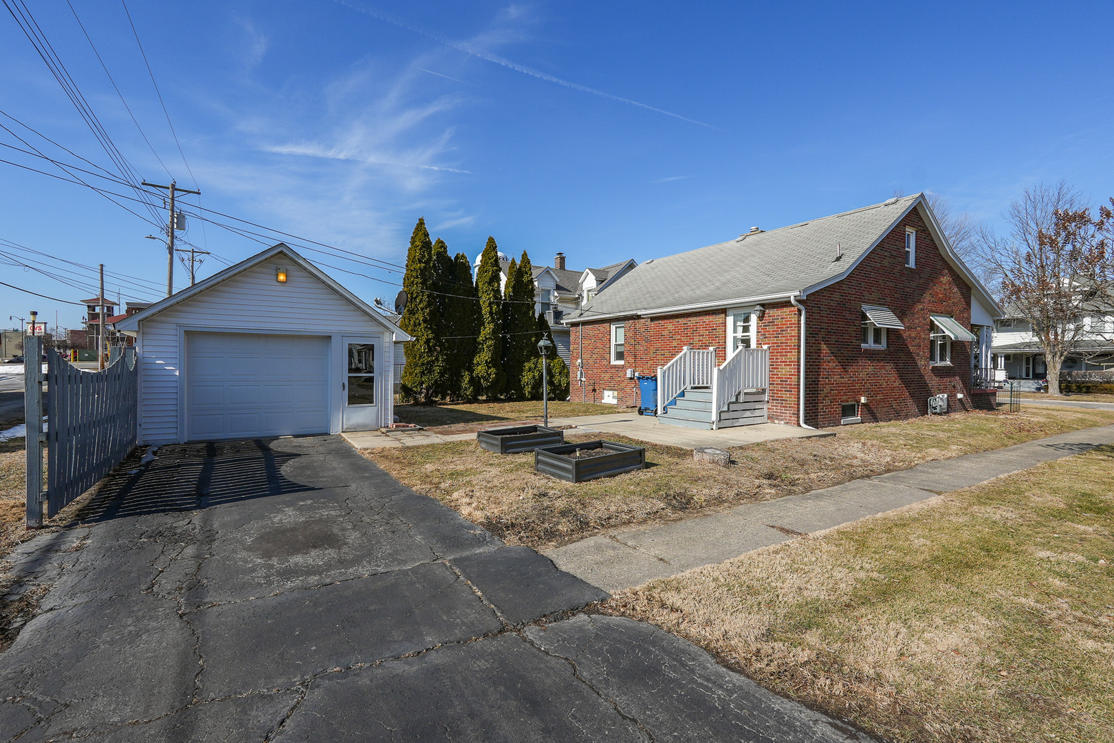 335 East Oak Street Watseka, IL 60970 - Photo 24 of 30