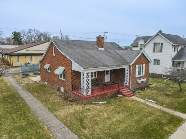 $120,000 | 335 East Oak Street, Watseka, IL 60970