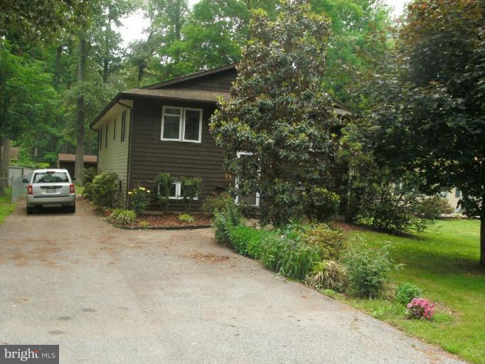 165 Southdown Road Edgewater, MD 21037 - Photo 1 of 13 Exterior (Main)