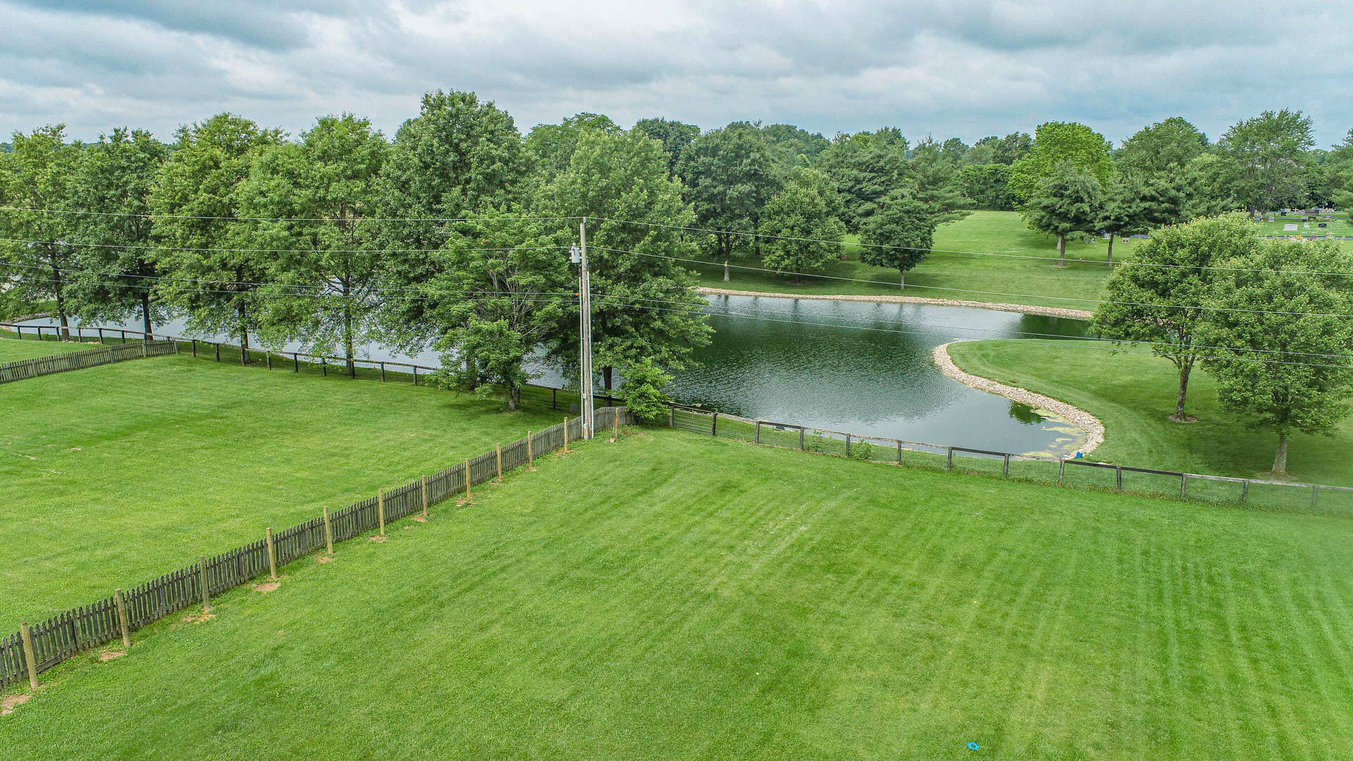 106 Squires Pointe Road Paris, KY 40361 - Photo 5 of 49 DJI_0156