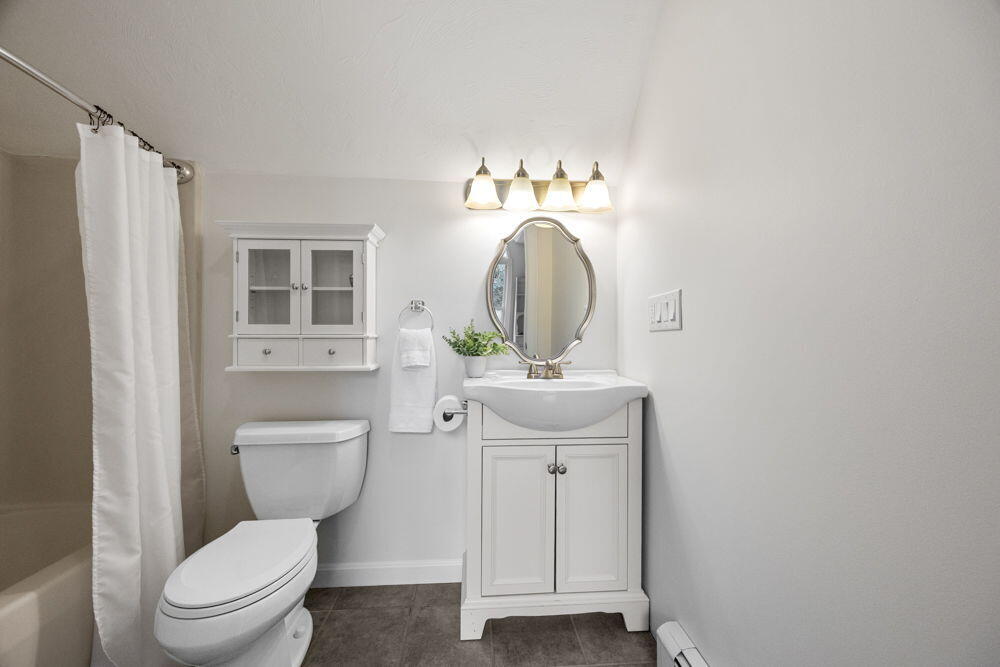 29 Weather Deck Road Bourne, MA 02532 - Photo 42 of 65 Private En-Suite Bathroom