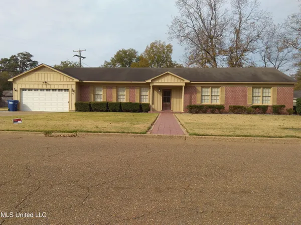 $204,250 | 611 Magnolia Drive, Indianola, MS 38751