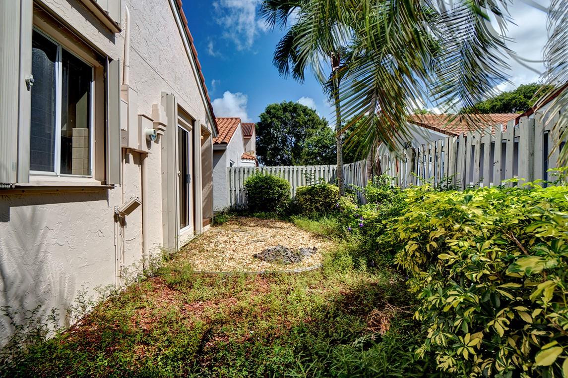 1487 Garden Road Weston, FL 33326 - Photo 32 of 39 Photo 32