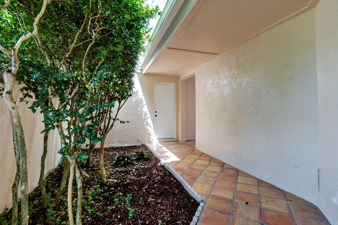 1487 Garden Road Weston, FL 33326 - Photo 34 of 39 Photo 34
