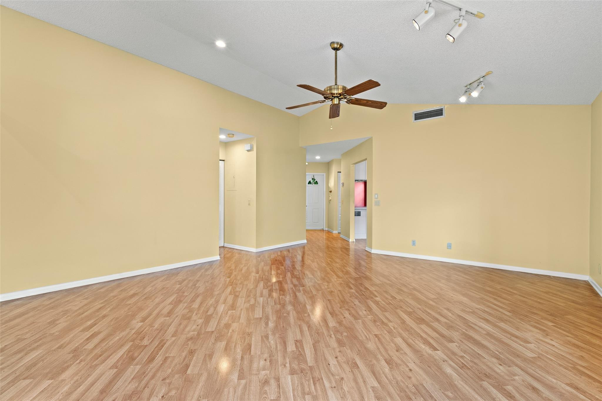1487 Garden Road Weston, FL 33326 - Photo 4 of 39 Photo 4
