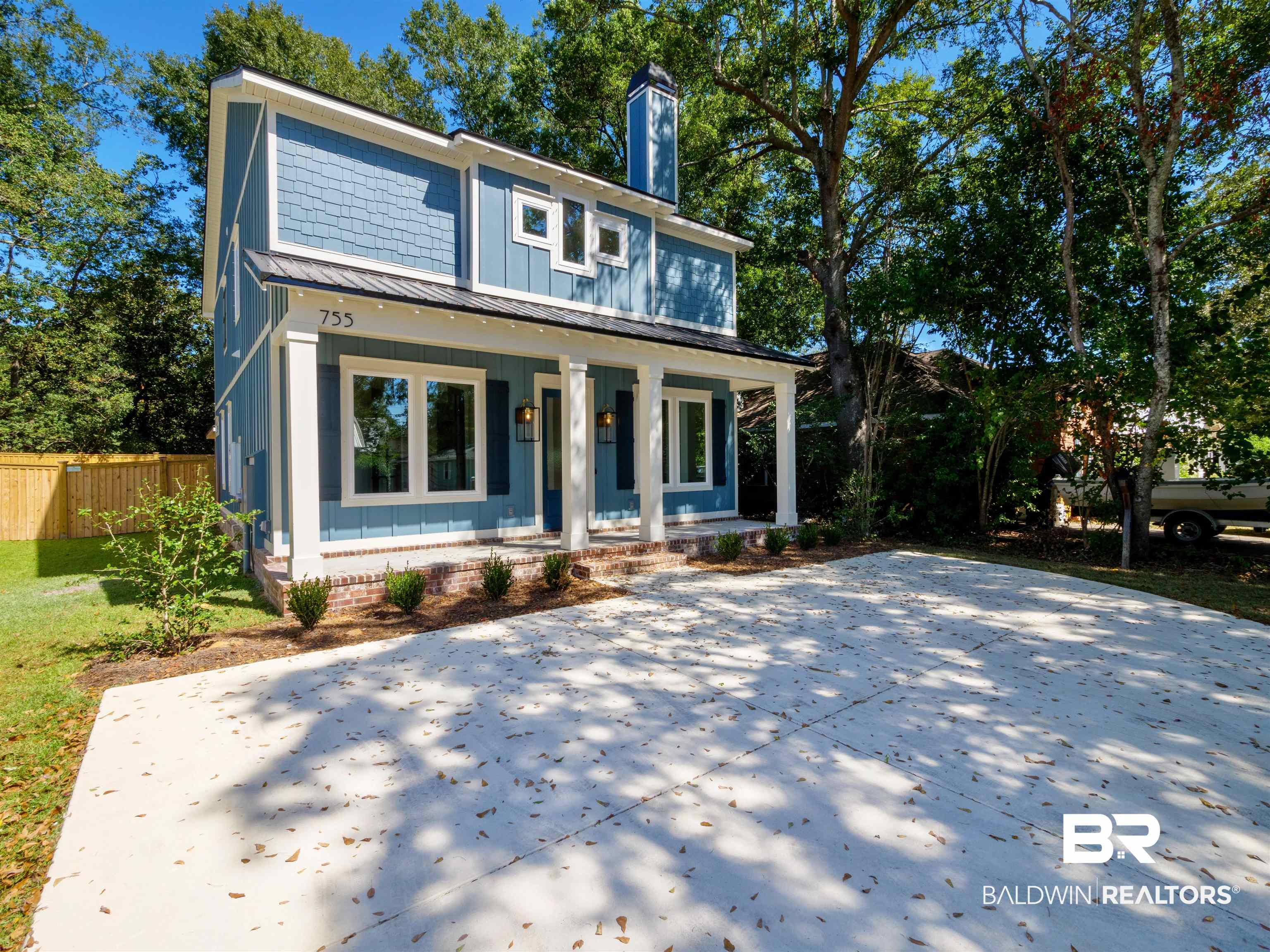 755 Prospect Avenue Fairhope, AL 36532 - Photo 2 of 39