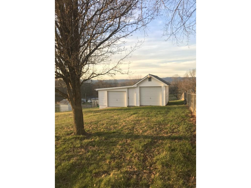 114 Forrest Road Fall Branch, TN 37656 - Photo 21 of 25 Photo 21