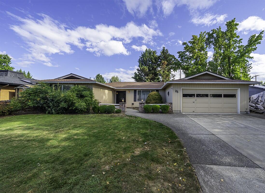 25 Donna Way Central Point, OR 97502 - Photo 1 of 21 1