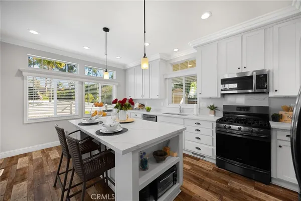 $299,000 | 17350 East Temple Avenue, Unit 411, La Puente, CA 91744