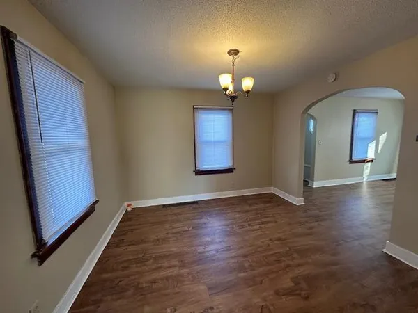 $134,000 | 905 9th Avenue Southwest, Austin, MN 55912