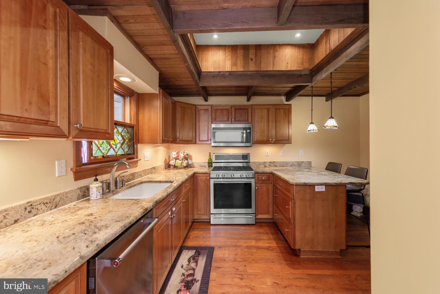 409 5th Avenue Washington Grove, MD 20880 - Photo 12 of 63