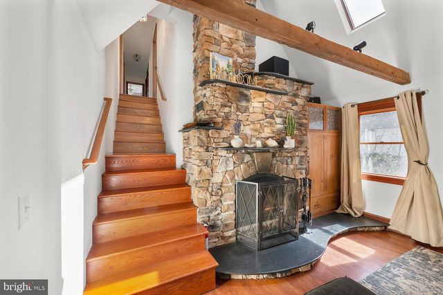 $905,000 | 409 5th Avenue, Washington Grove, MD 20880