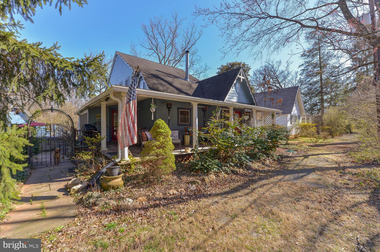 409 5th Avenue Washington Grove, MD 20880 - Photo 3 of 63