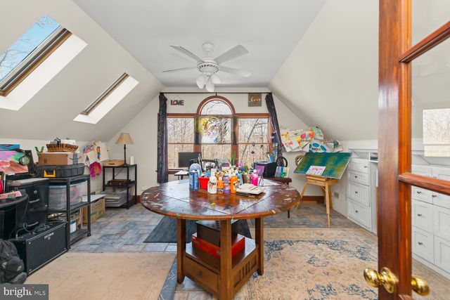 $905,000 | 409 5th Avenue, Washington Grove, MD 20880