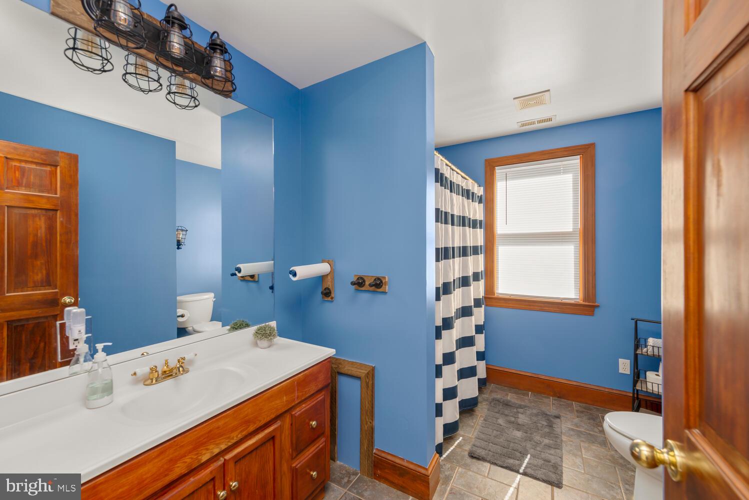 409 5th Avenue Washington Grove, MD 20880 - Photo 35 of 63