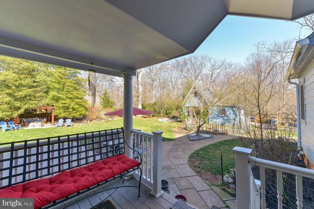 $905,000 | 409 5th Avenue, Washington Grove, MD 20880