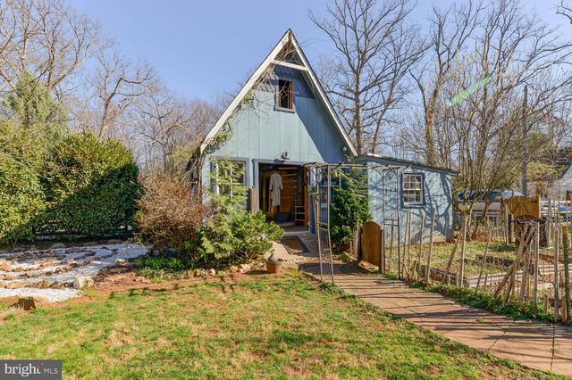 $905,000 | 409 5th Avenue, Washington Grove, MD 20880