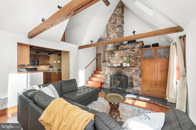 $905,000 | 409 5th Avenue, Washington Grove, MD 20880