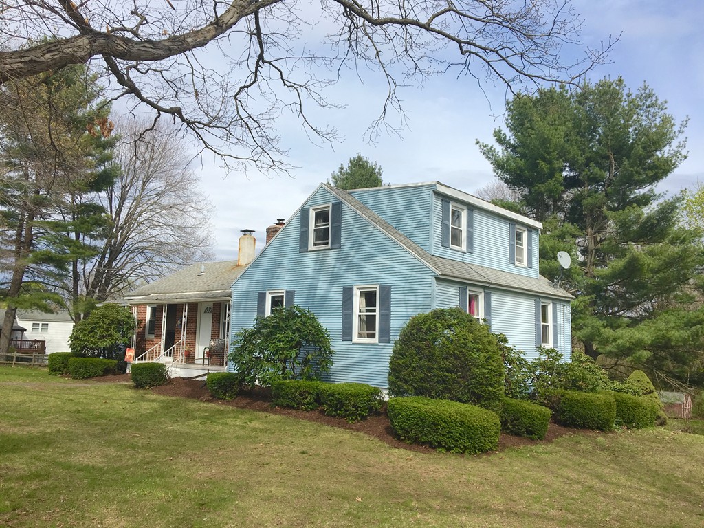 232 Great Plains Road West Springfield, MA 01089 - Photo 3 of 30 Gallery Image 3