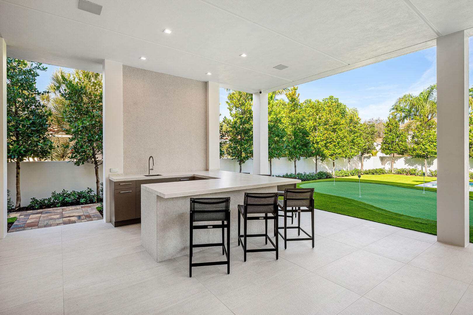 481 Thatch Palm Drive Boca Raton, FL 33432 - Photo 28 of 97 481_Thatch_Palm_Drive_27