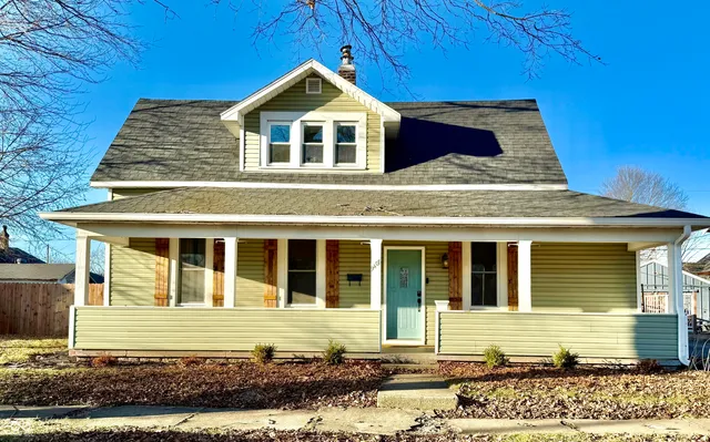 $234,900 | 9408 West High Street, Yorktown, IN 47396